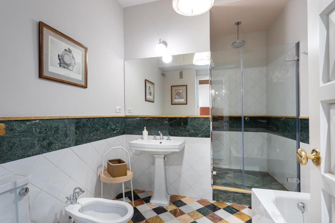 Genteel Home Campamento Sevilla Eksteriør billede